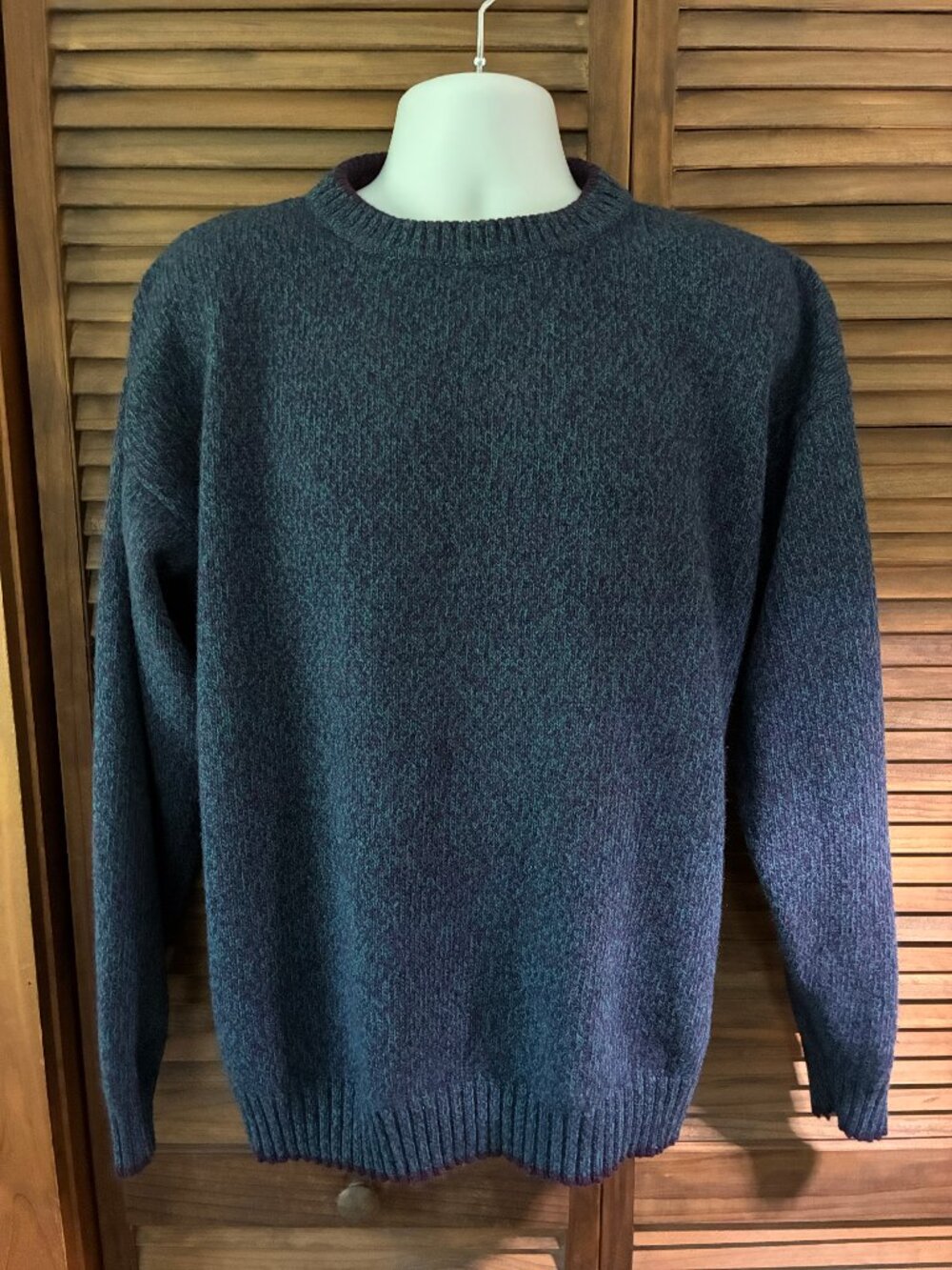 Vintage Woolrich Men's Wool Blend Crewneck Sweater (XL) w/ Small Hole